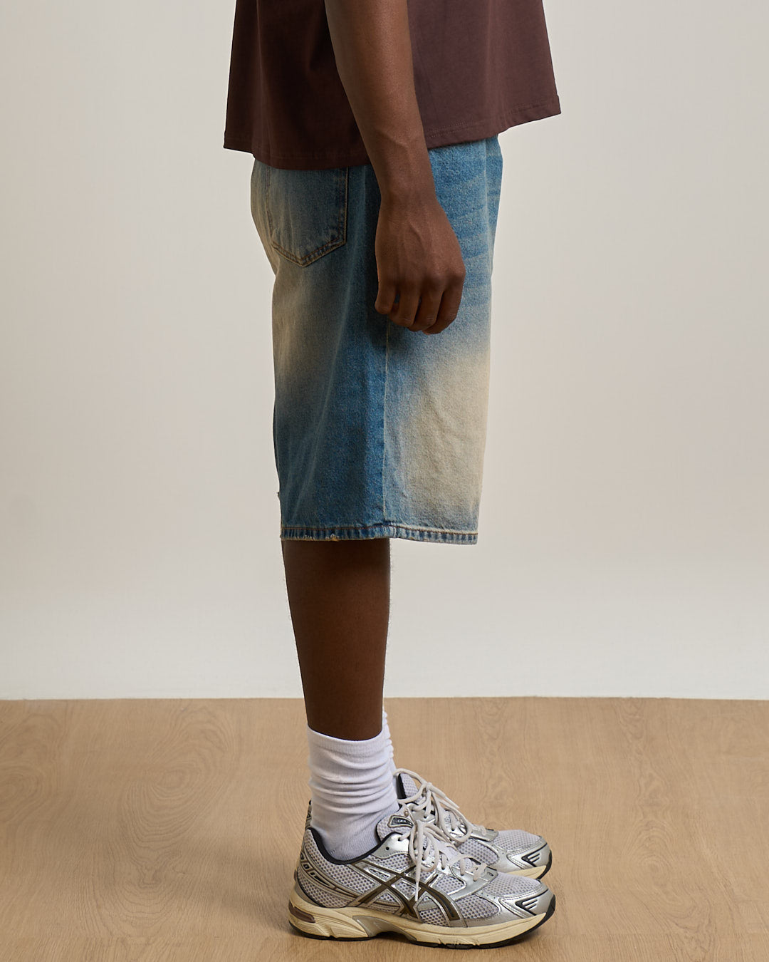 Bermuda Jeans Baggy Sabbiato in doppio stone con pietra