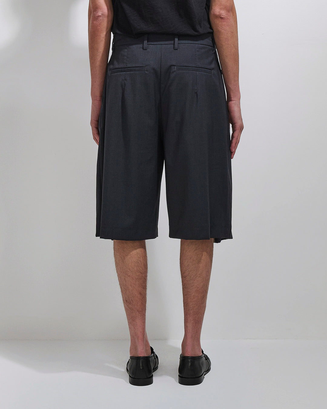 Bermuda con pieghe wide fit