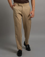 Pantalone Strutturato con fibbia