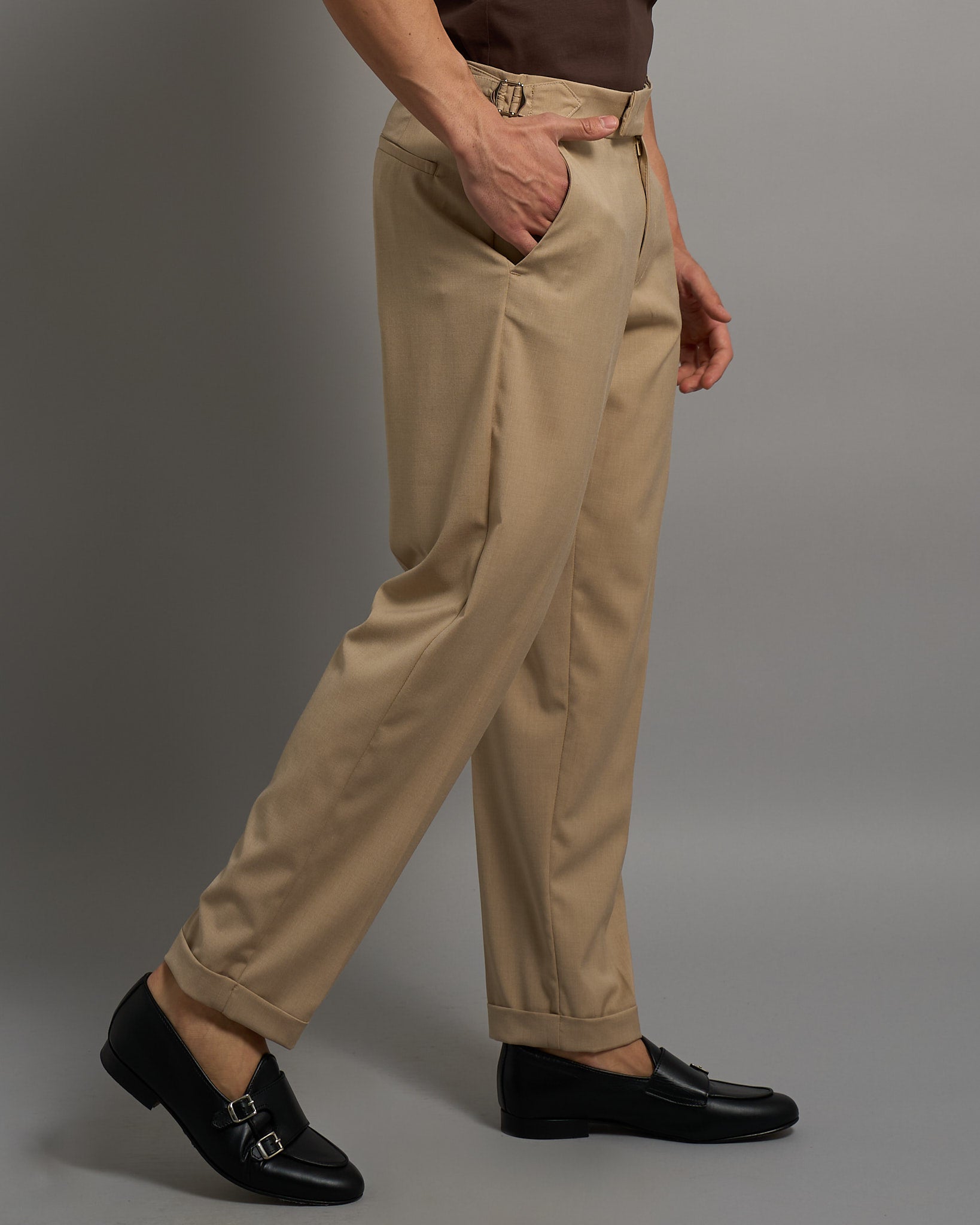 Pantalone Strutturato con fibbia