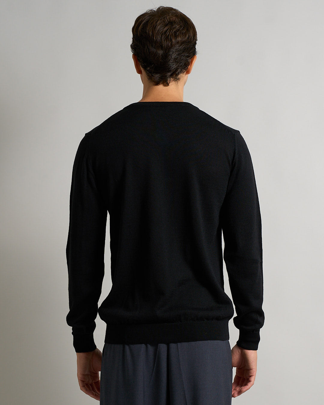 Maglia a V in lana merinos