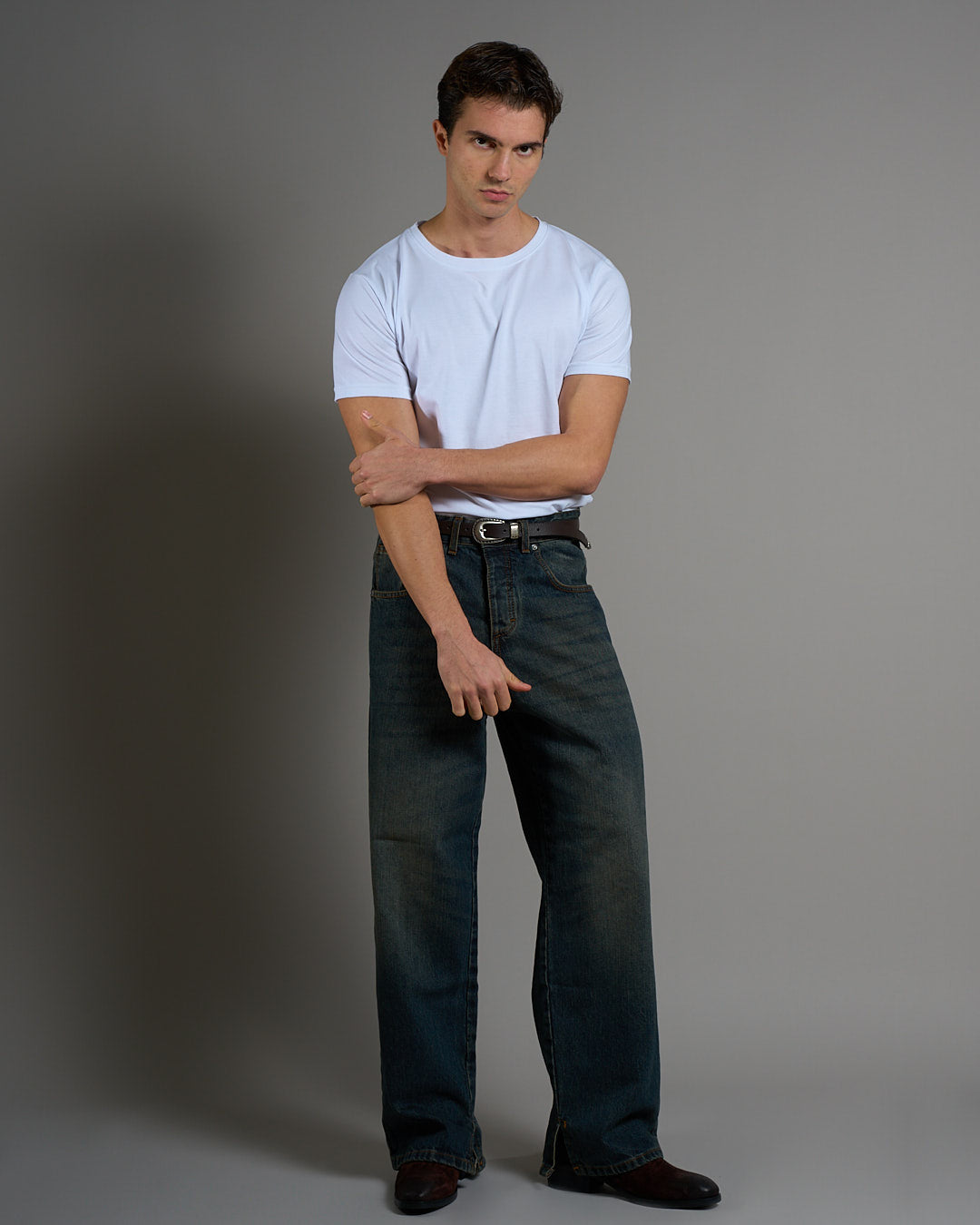 T-shirt basic con spacchetto