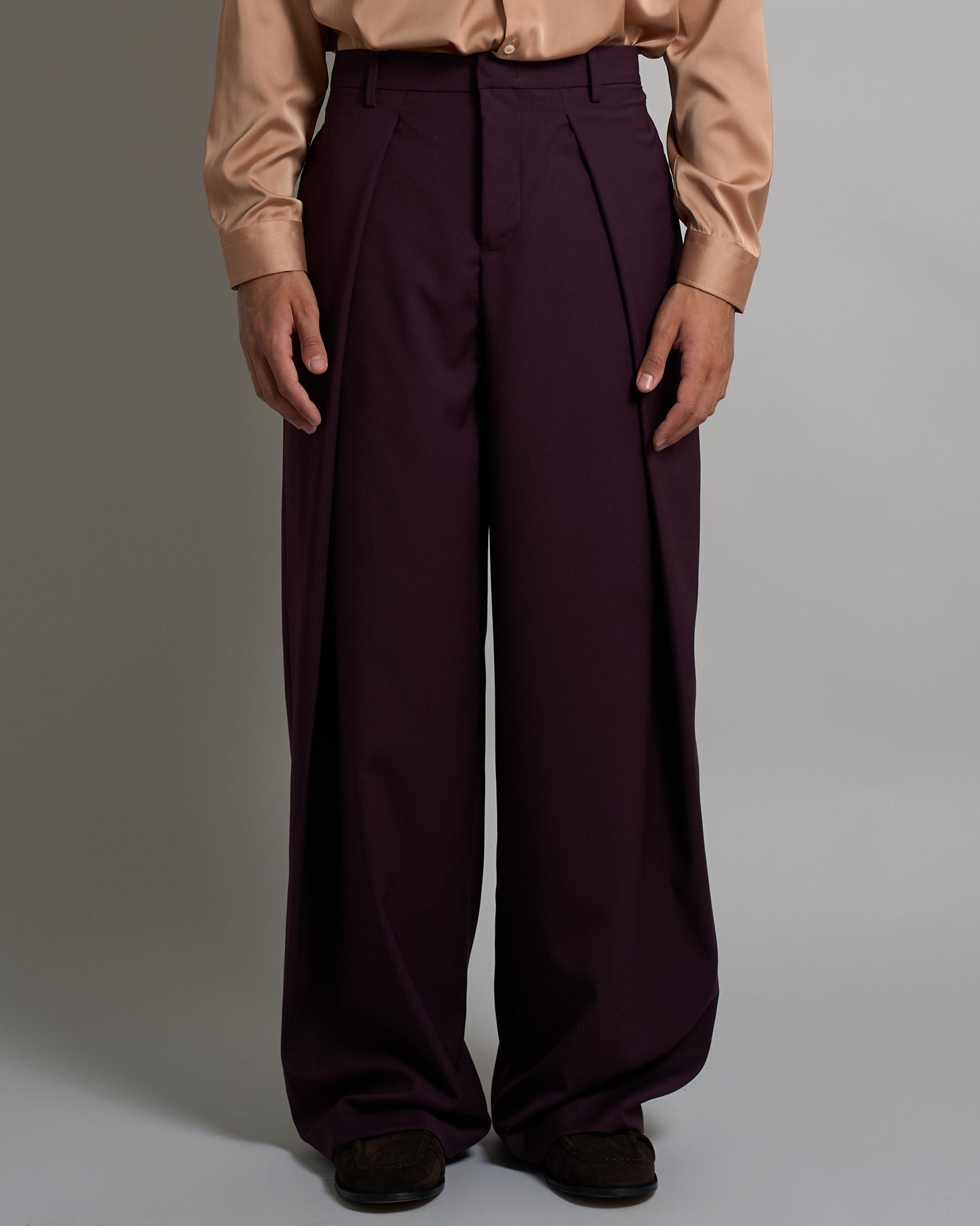 Pantalone Wide Fit con pieghe