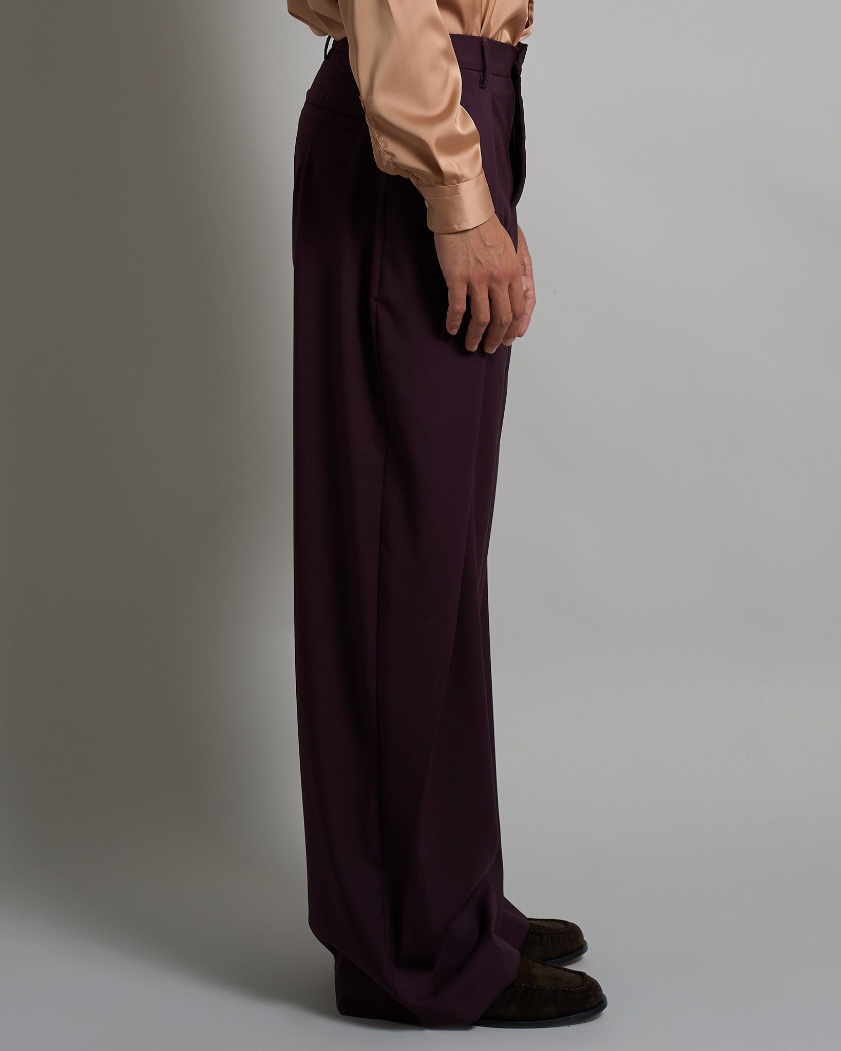 Pantalone Wide Fit con pieghe