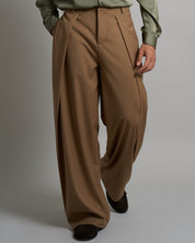 Pantalone Wide Fit con pieghe