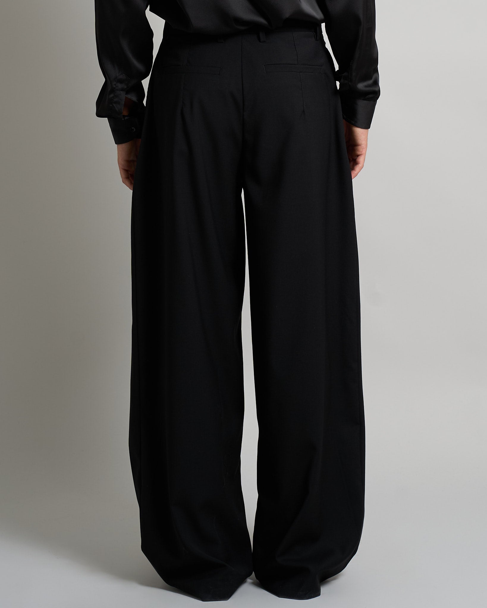 Pantalone Wide Fit con pieghe