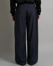 Pantalone Wide Fit con pieghe