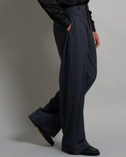 Pantalone Wide Fit con pieghe