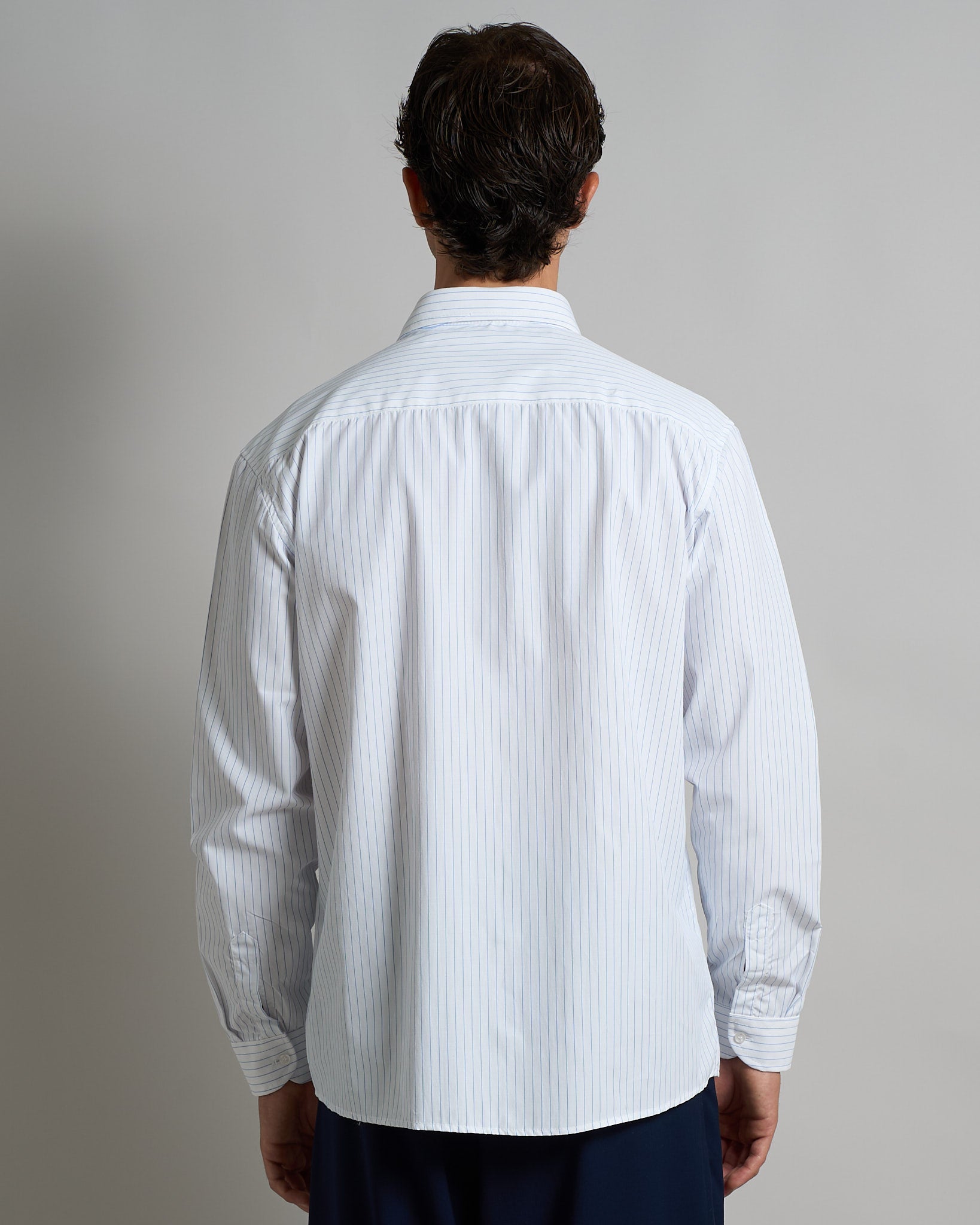 Camicia rigata con fiocco