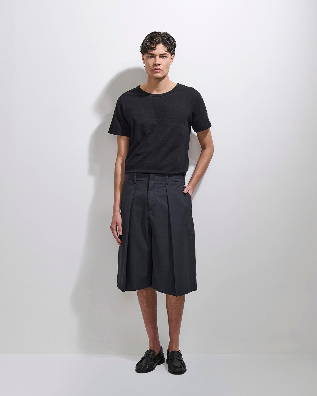 Bermuda con pieghe wide fit