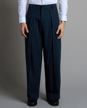 Pantalone Wide Fit con pieghe gessato