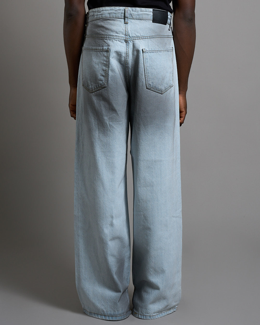 Jeans Baggy Fit clear con pigmento