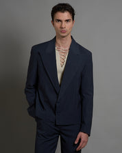 Giacca cropped con finiture sfilacciate