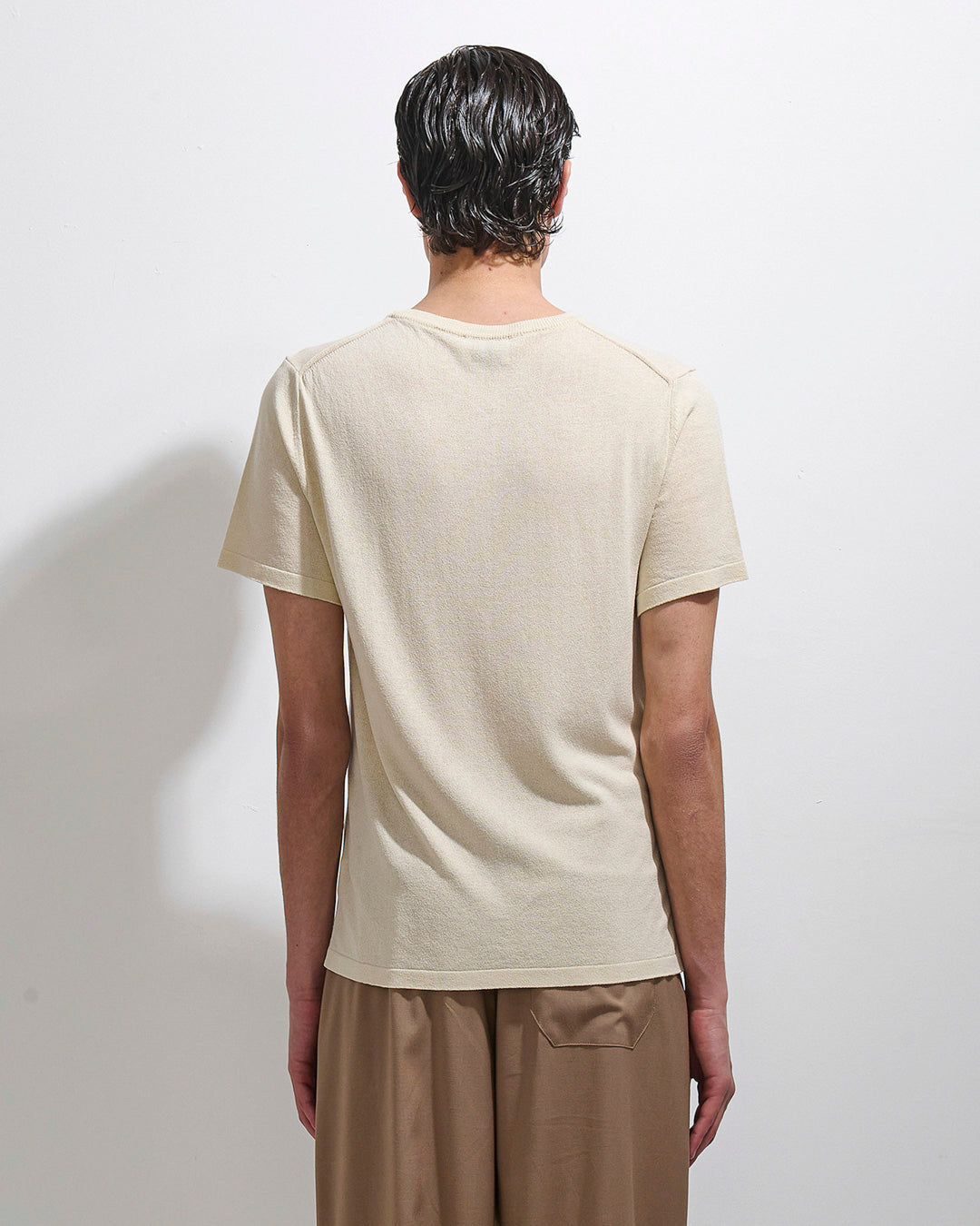 Maglia con collo a serafino