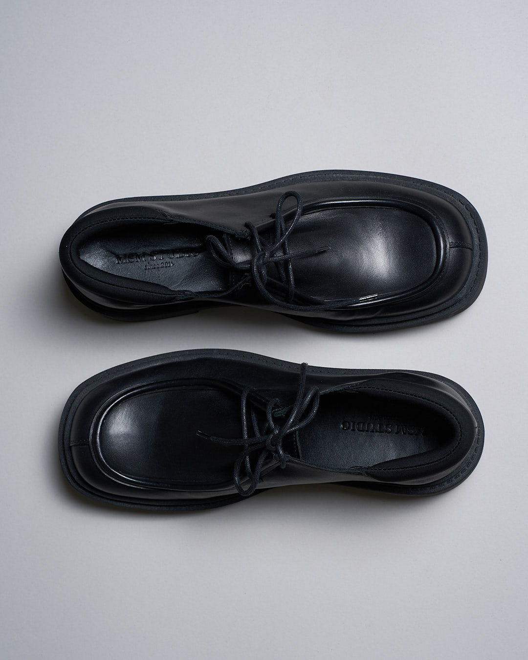 Derby Luxury con punta quadrata