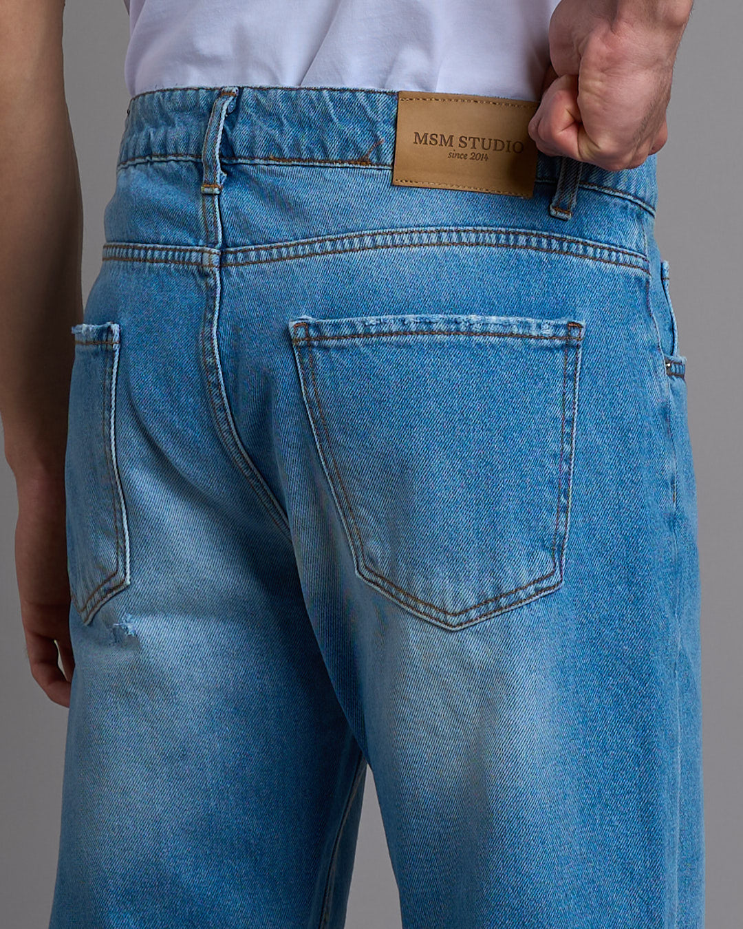 Jeans Straight Fit Con Abrasioni