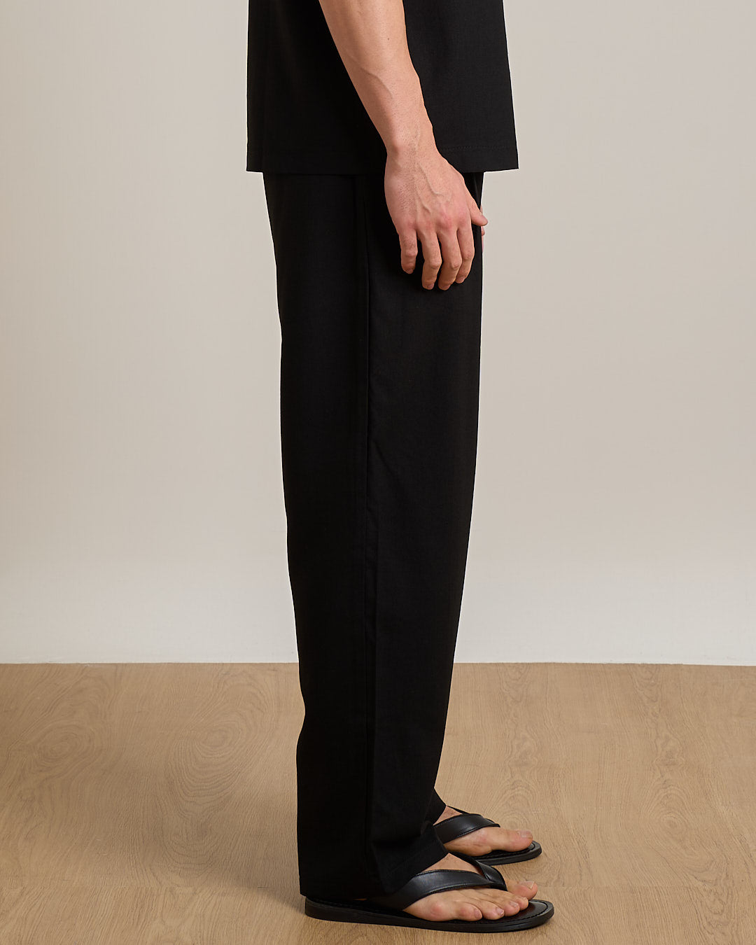 Pantalaccio jogger gamba larga in lino