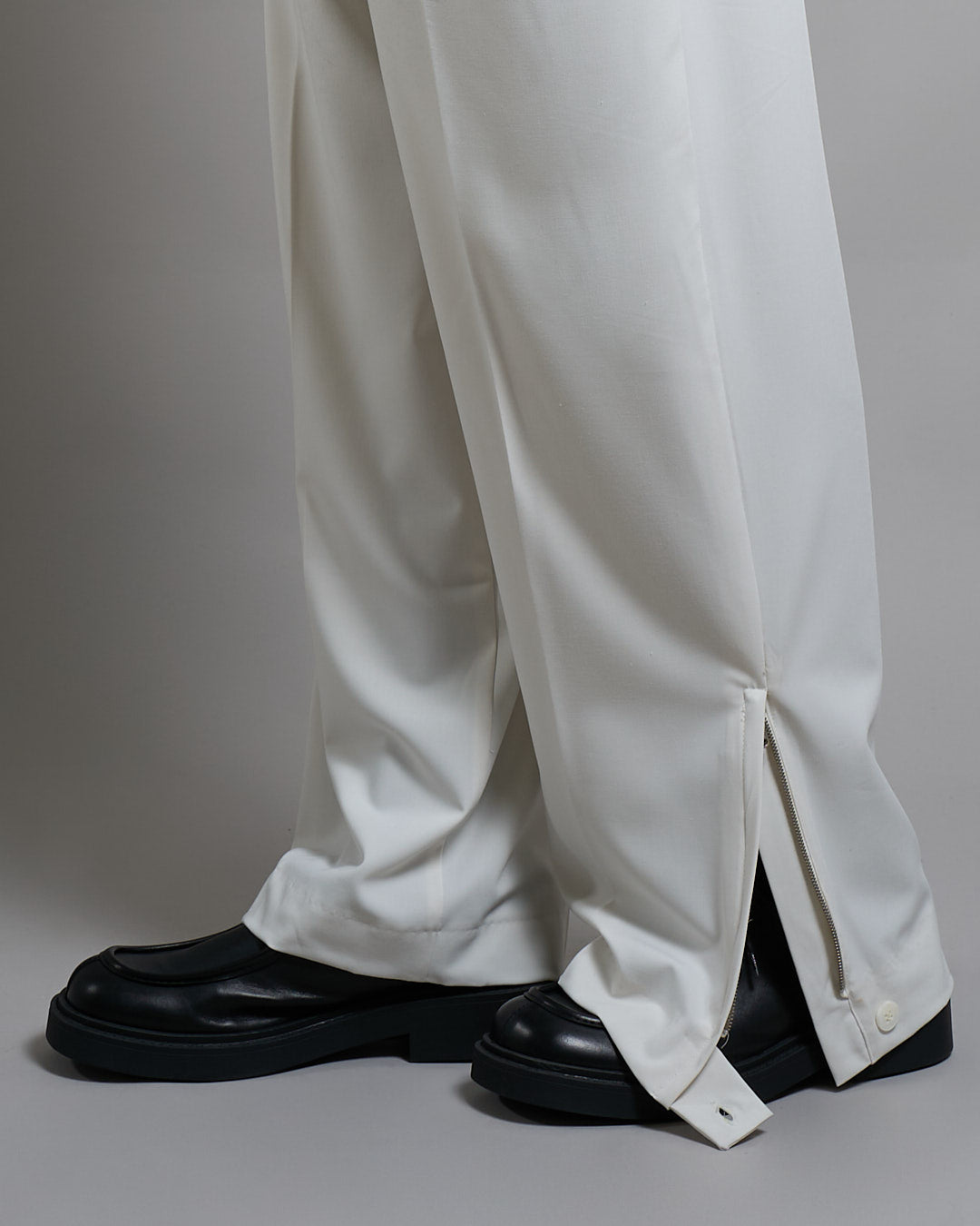 Pantalone Wide Leg con zip e bottone al fondo