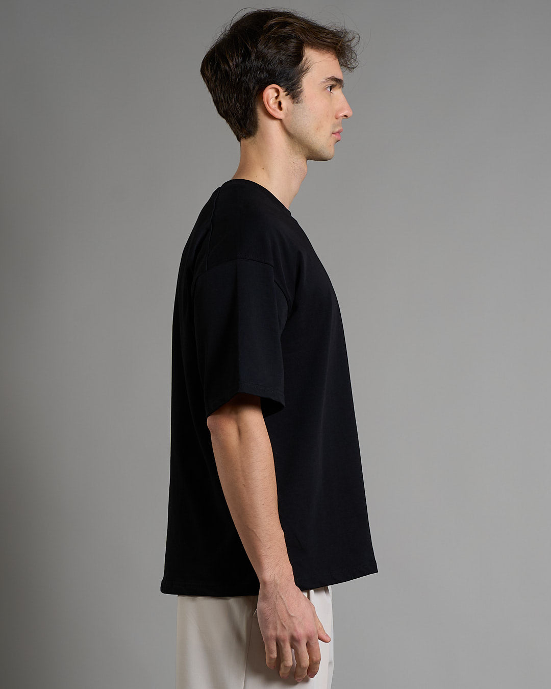 T-Shirt Msm Studio con ricamo in tinta