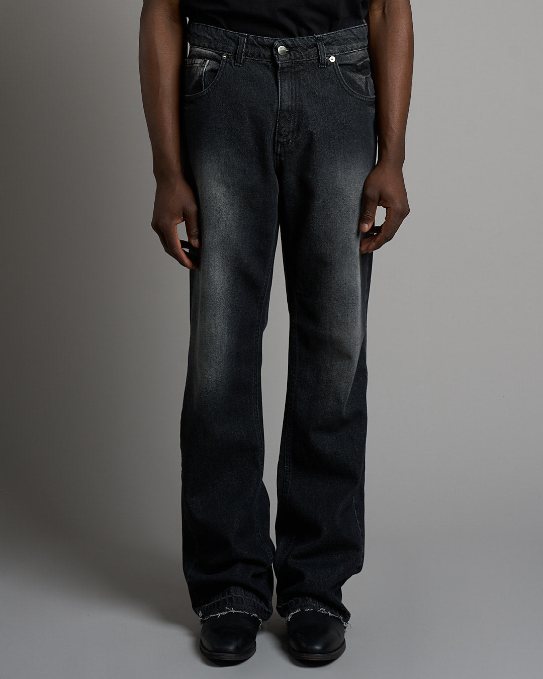 Jeans flare fit sabbiato nero