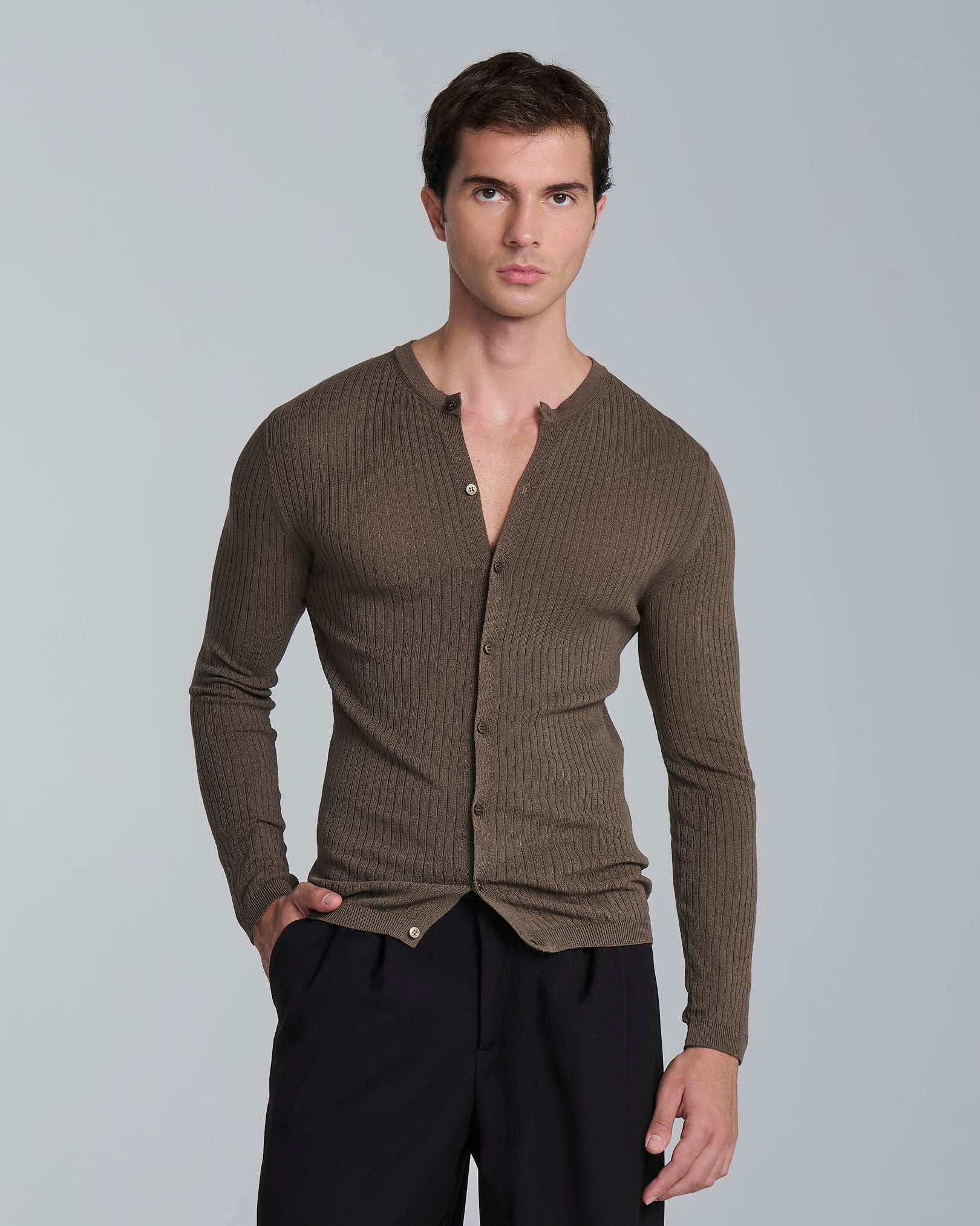 Cardigan girocollo a coste