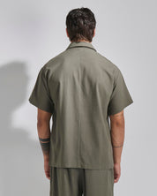Camicia relax fit collo a bowling