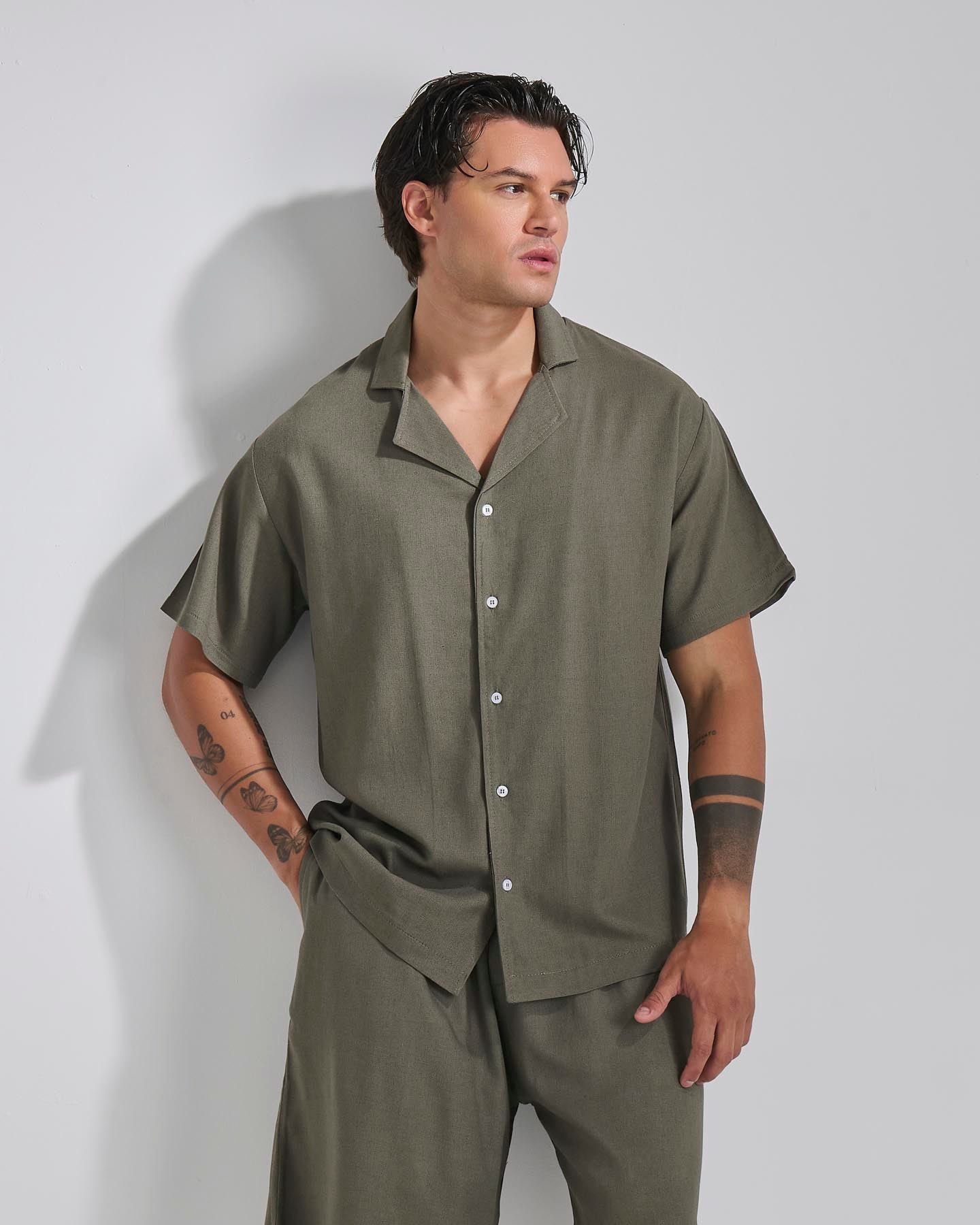Camicia relax fit collo a bowling