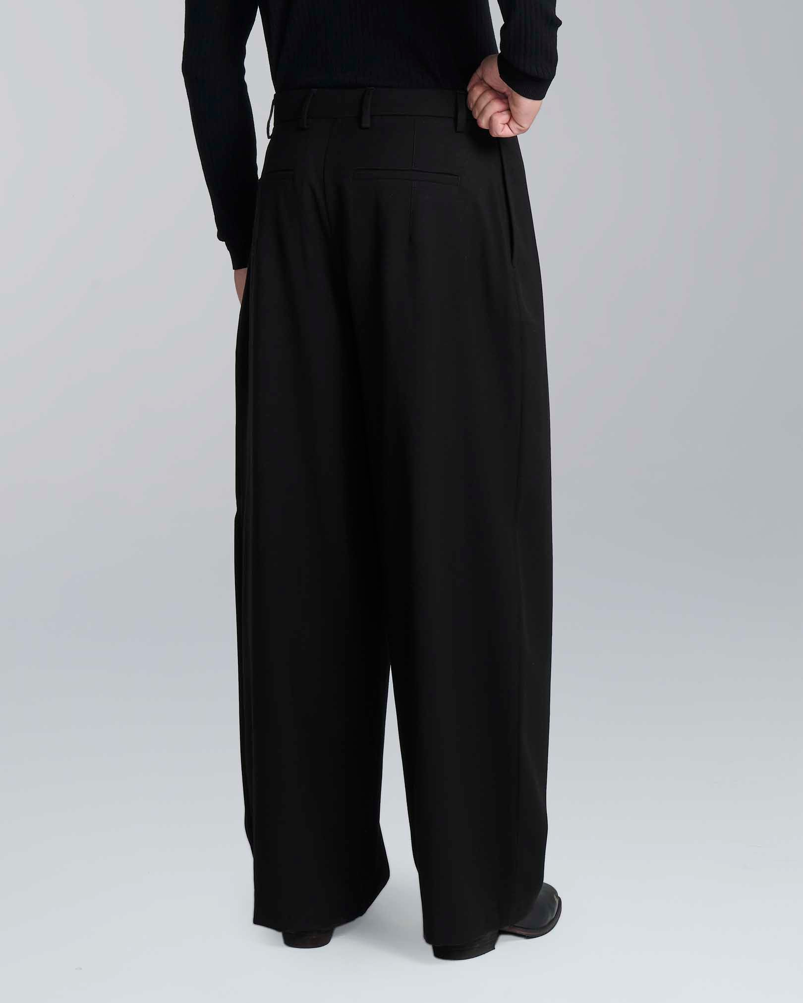 Pantalone wide fit con pieghe