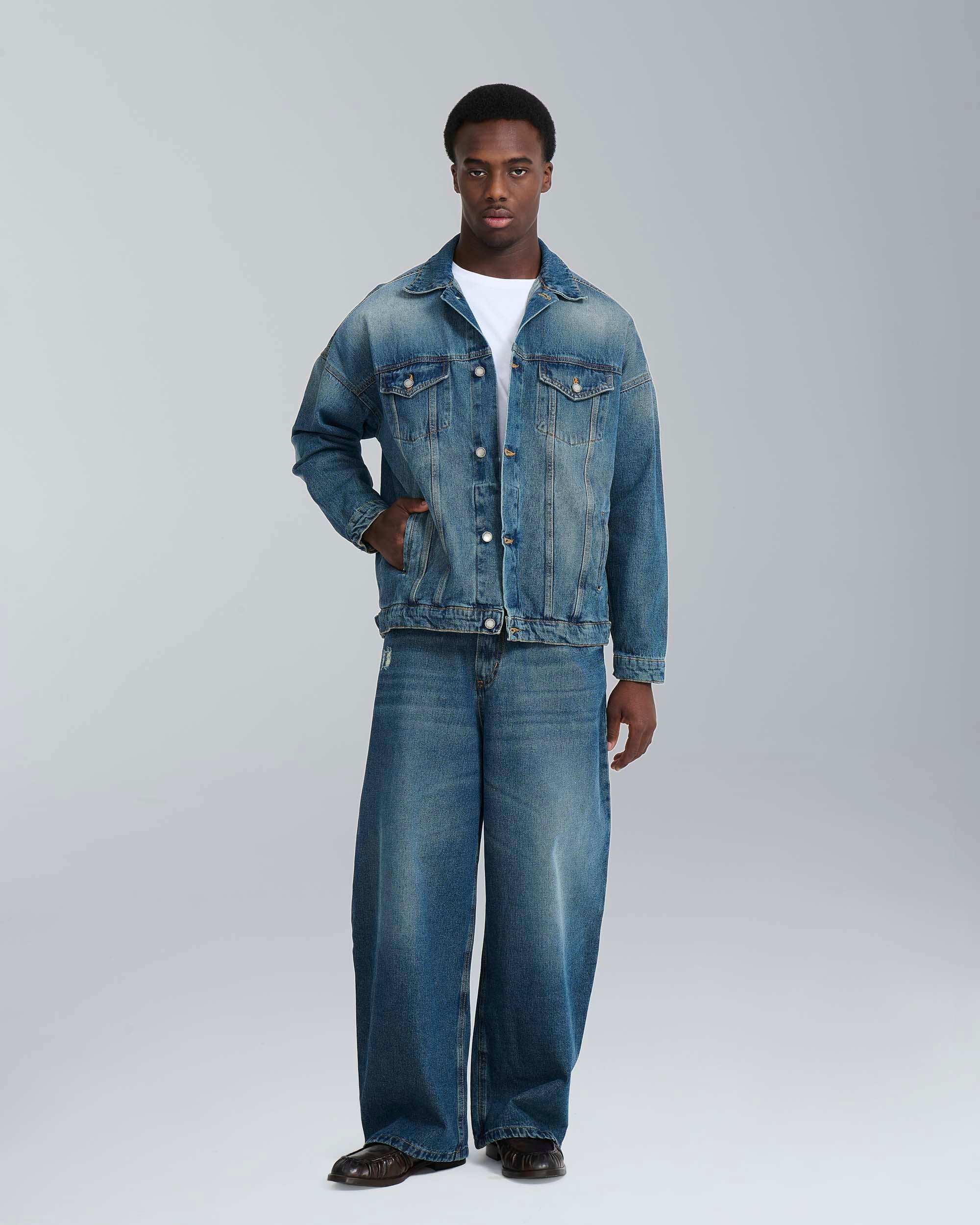 Giubbotto in jeans used sabbiato