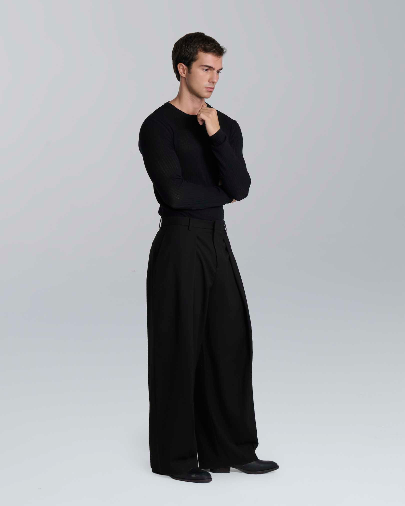 Pantalone wide fit con pieghe