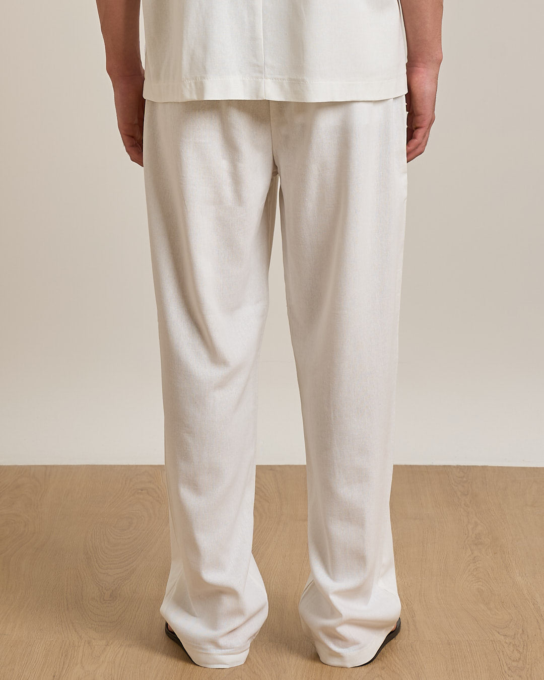 Pantalaccio jogger gamba larga in lino