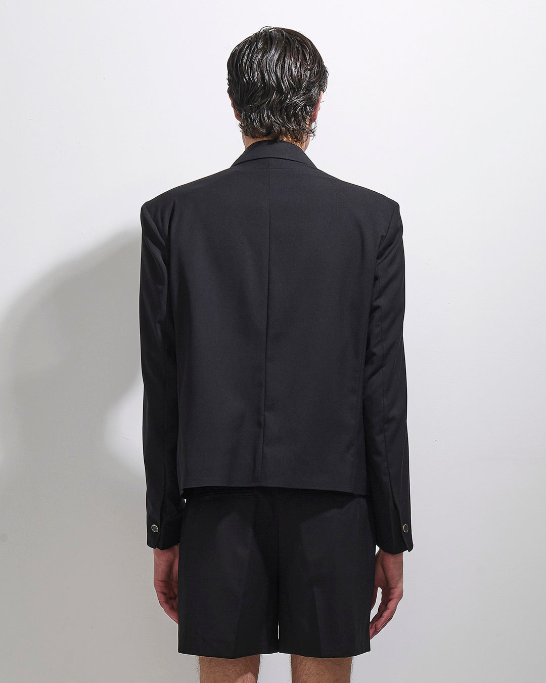 Giacca Cropped con bottone gioiello Limited Edition