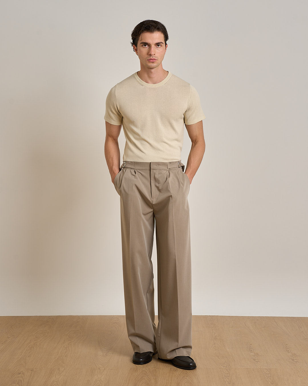 Pantalone da completo con fibbia