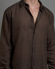 Camicia a righe con struttura sheer