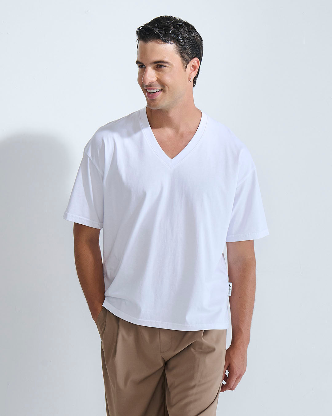 T-shirt cropped scollo a v