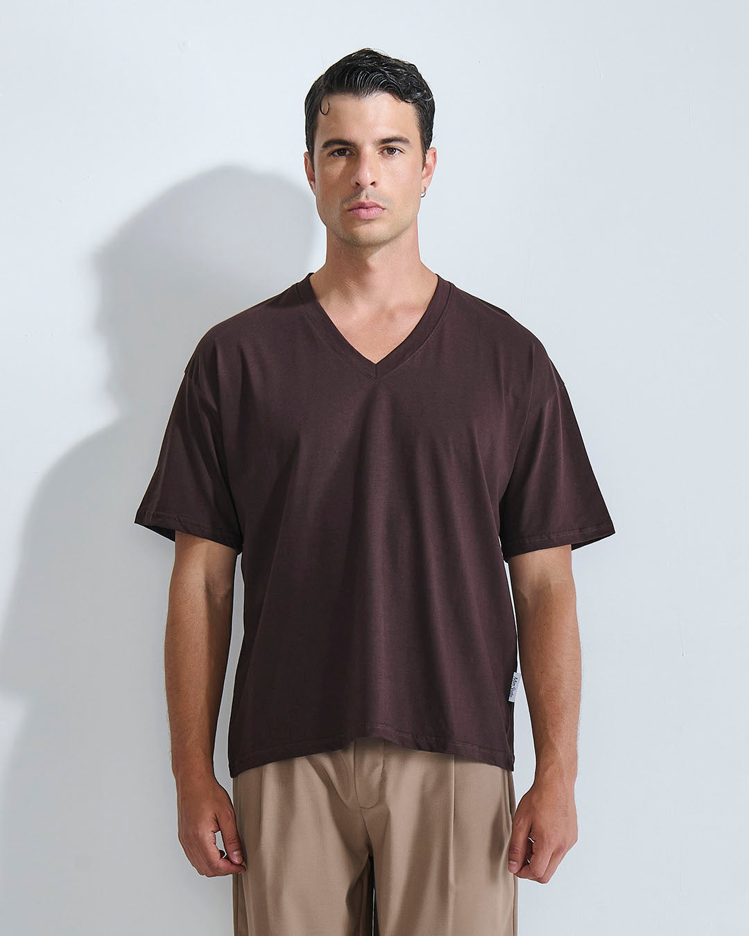 lbWzpFKdUqGKRk8qt_2520shirt_2520scollo_2520a_2520V_252020_2520copia.jpg