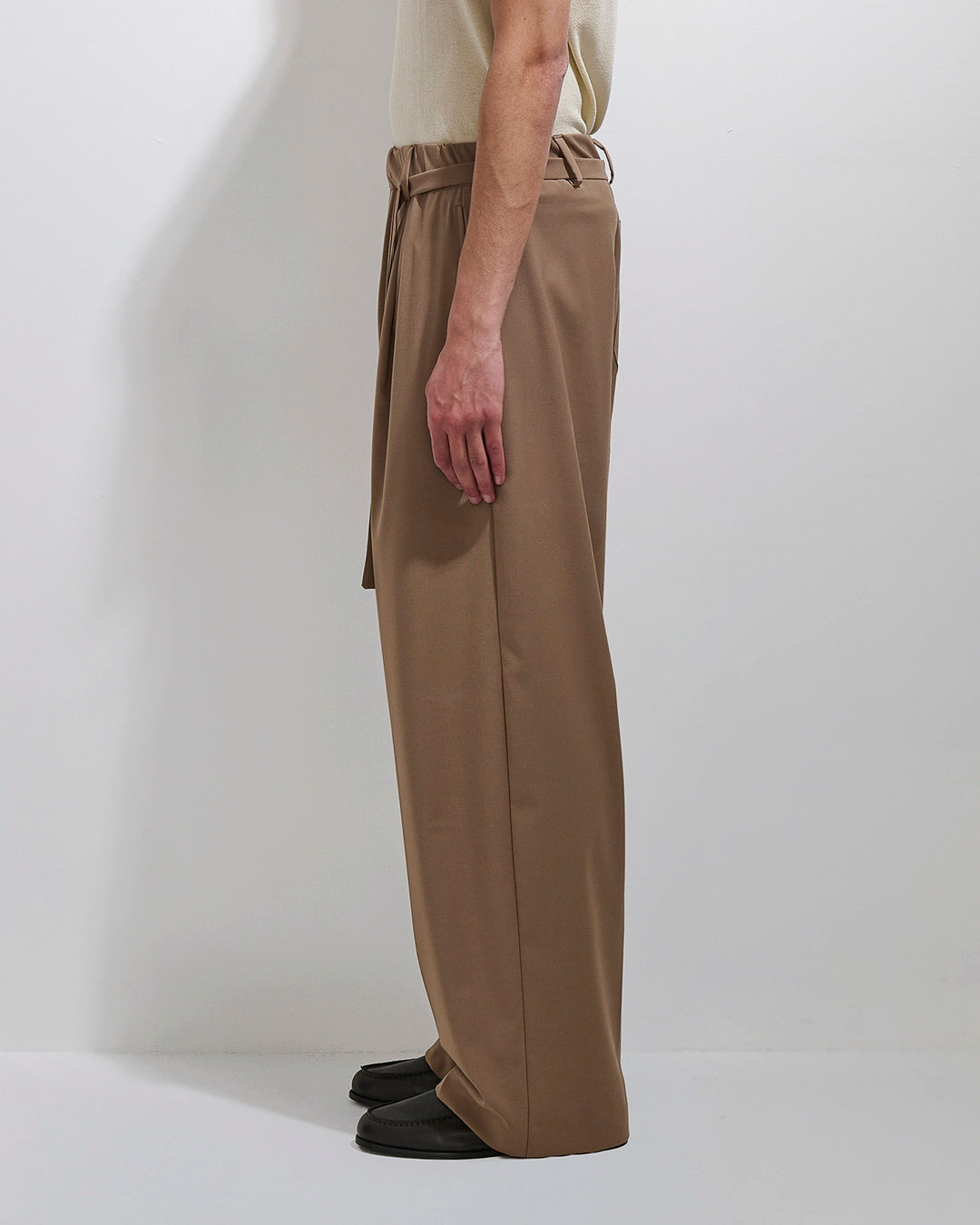 Pantalaccio strutturato con laccio