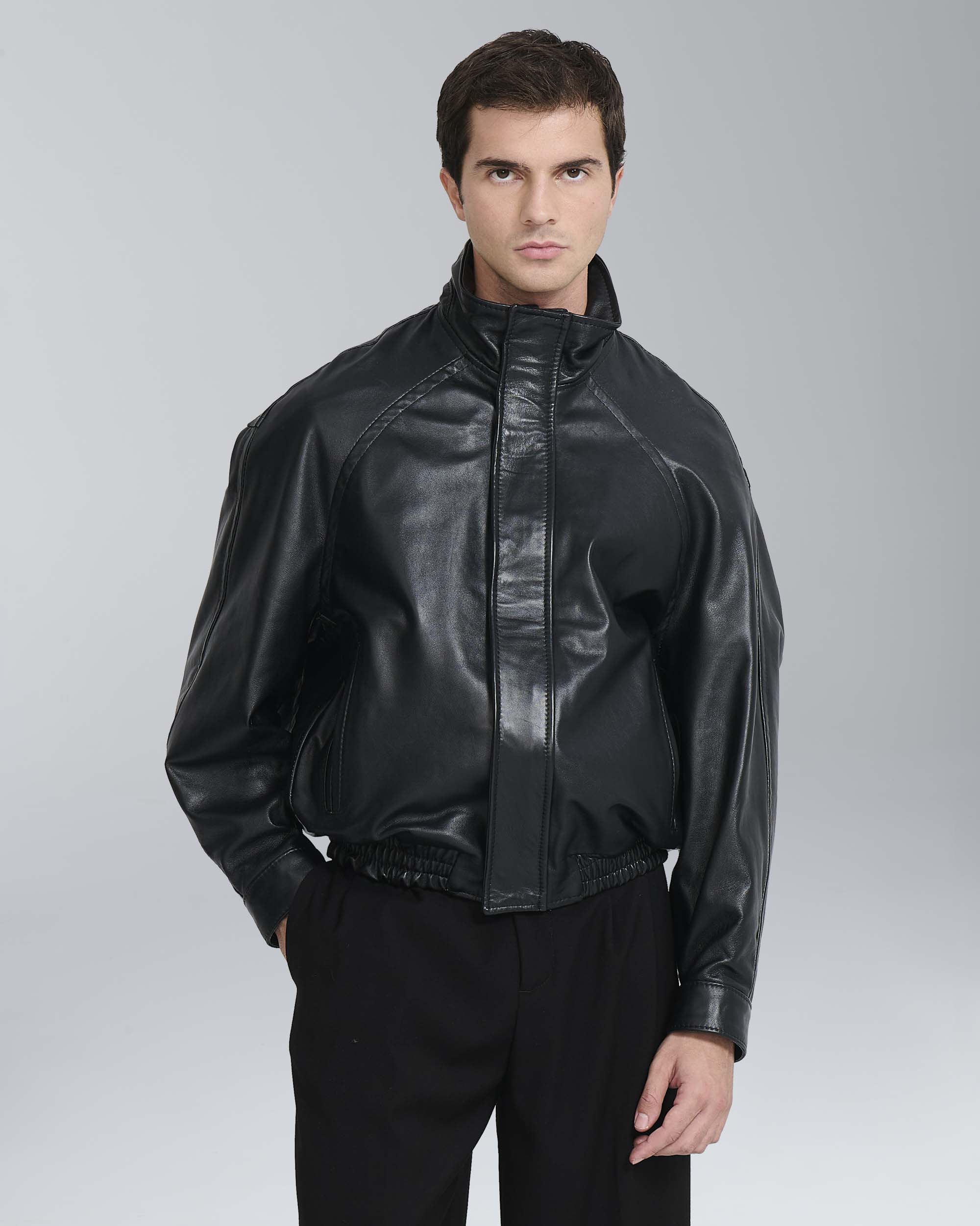 mtrqDdotDr3fr0UEbomber_2520in_2520pelle_2520nero_25206.jpg