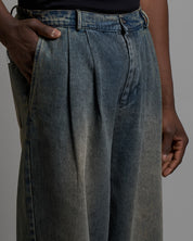 Pantalone strutturato in denim sabbiato