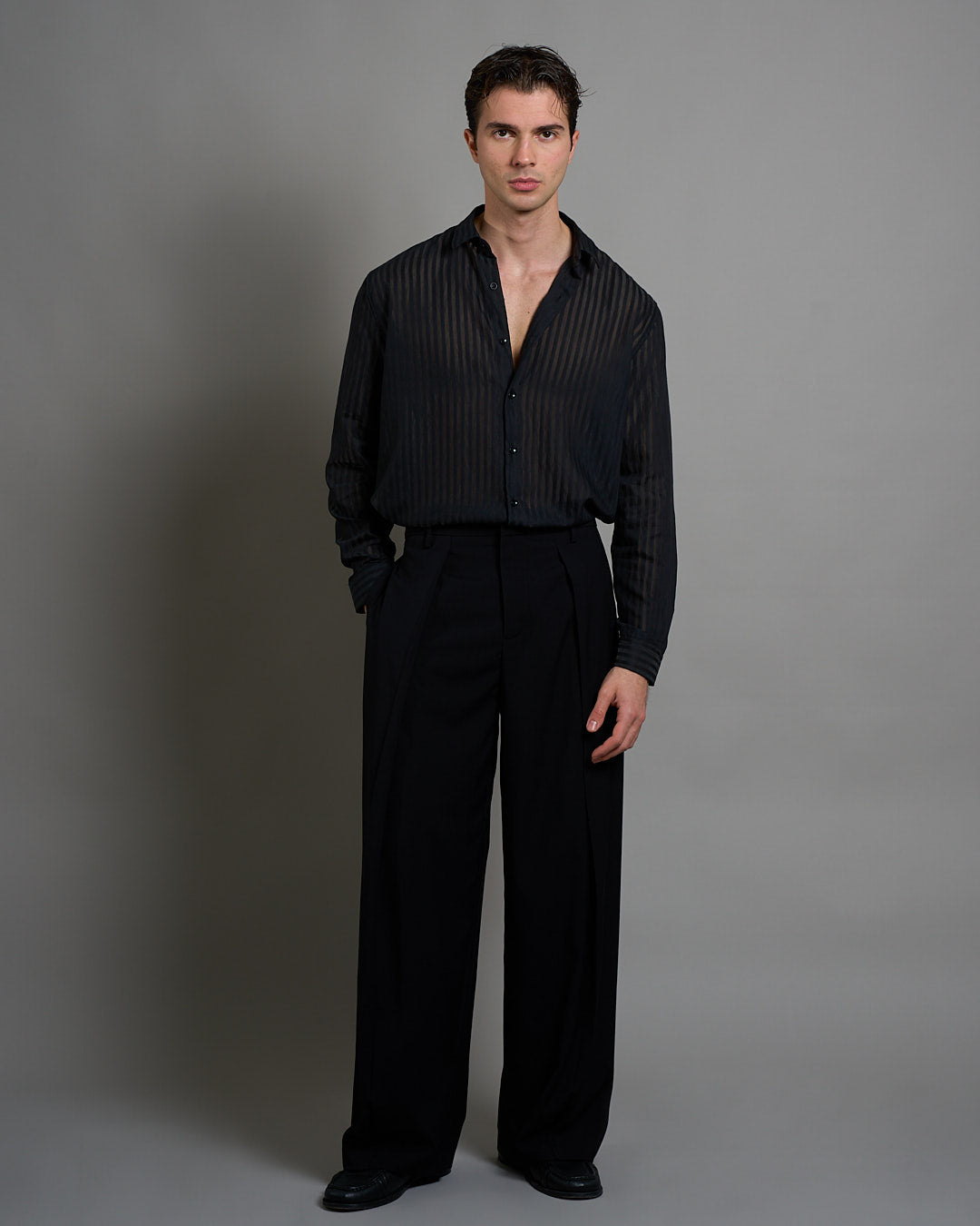 Pantalone Wide Fit con pieghe