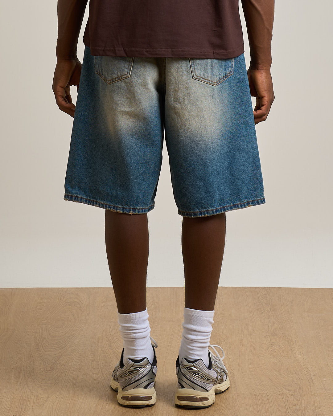 Bermuda Jeans Baggy Sabbiato in doppio stone con pietra