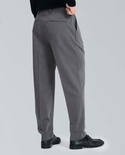 Pantalone sartoriale con pinces