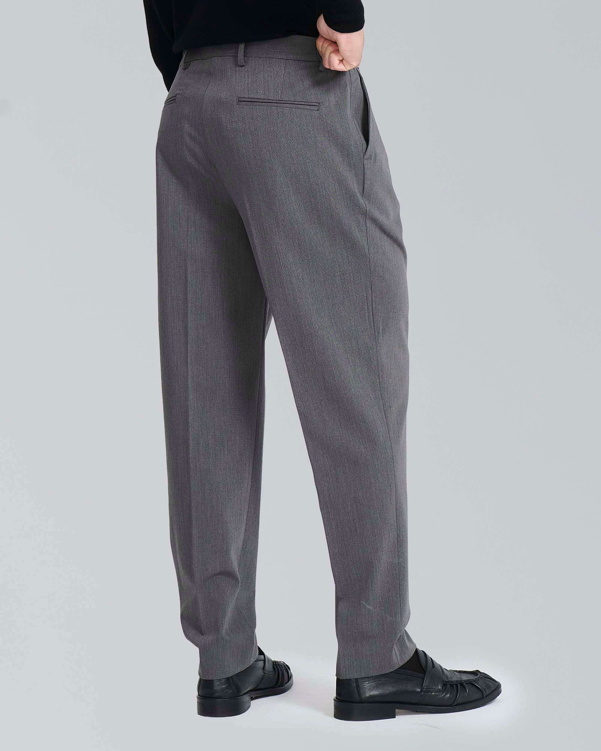 Pantalone sartoriale con pinces