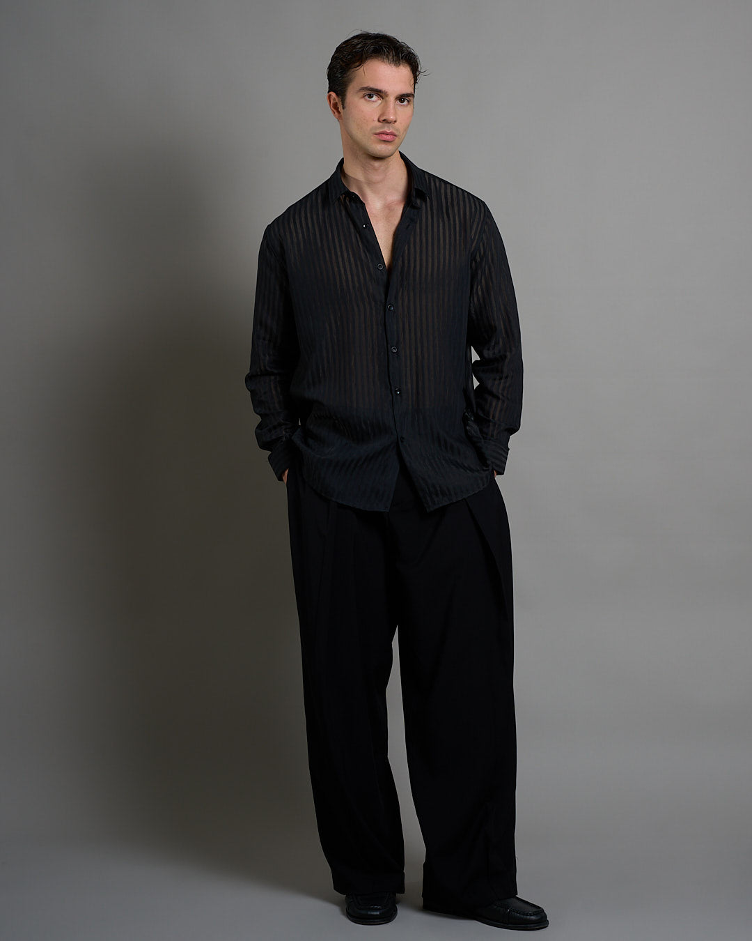 Camicia a righe con struttura sheer