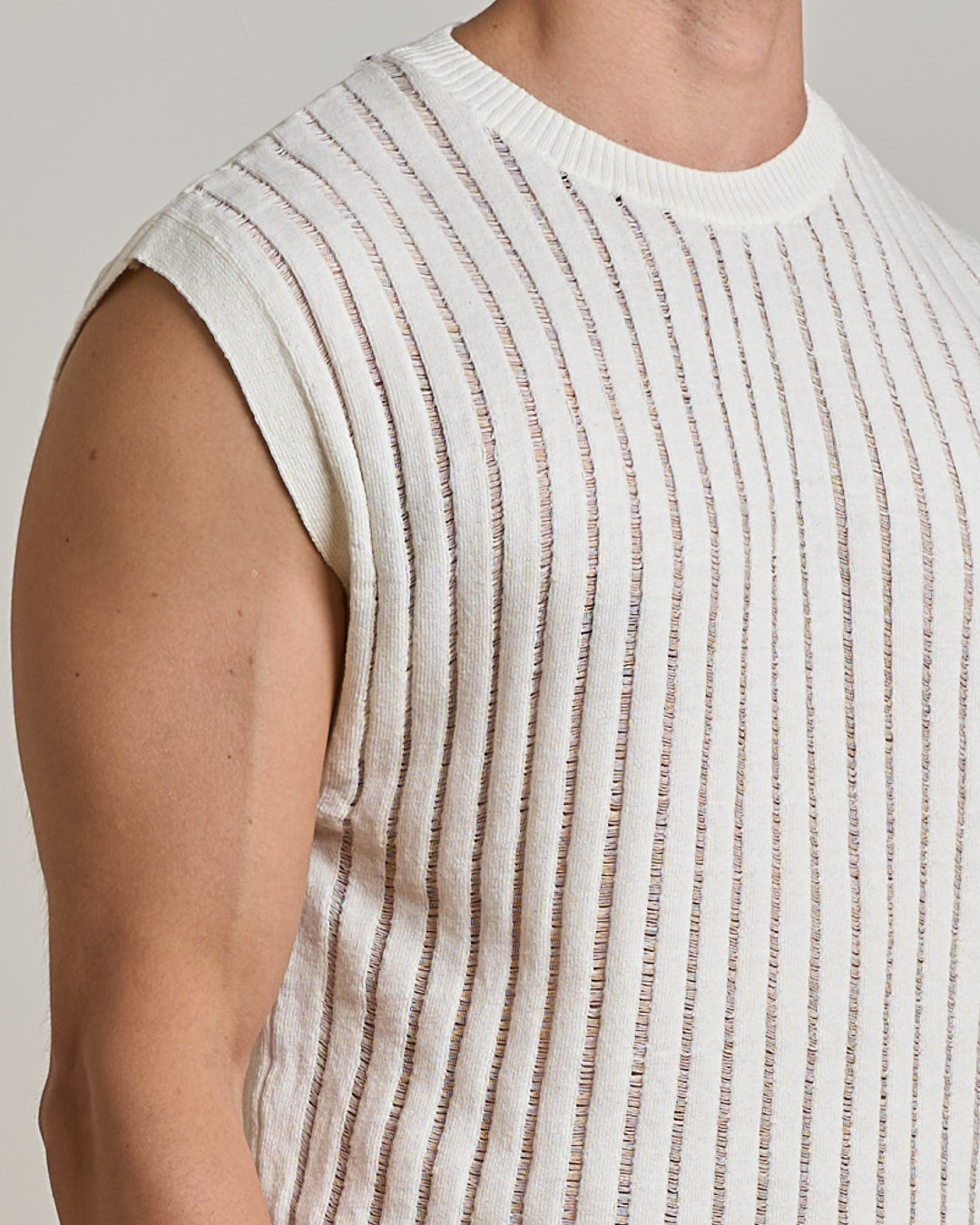 Gilet in filo fluttuante