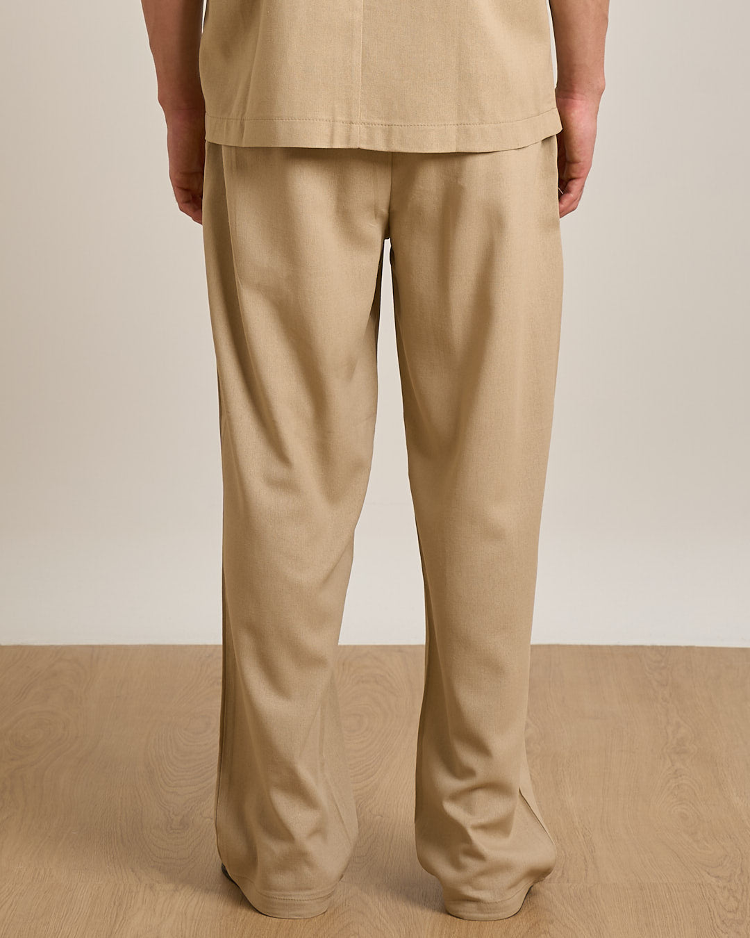 Pantalaccio jogger gamba larga in lino