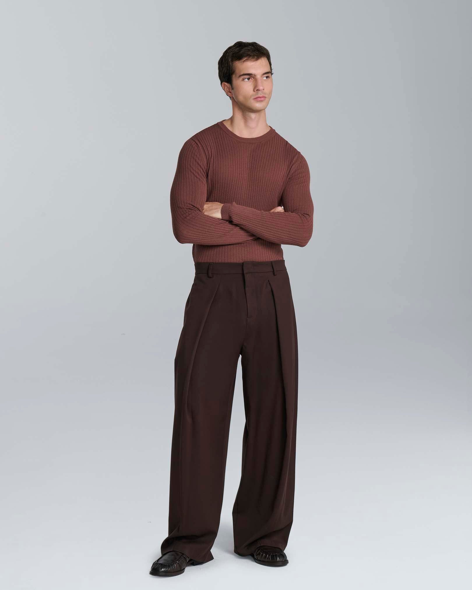 Pantalone wide fit con pieghe