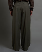 Pantalone Wide Fit con pieghe