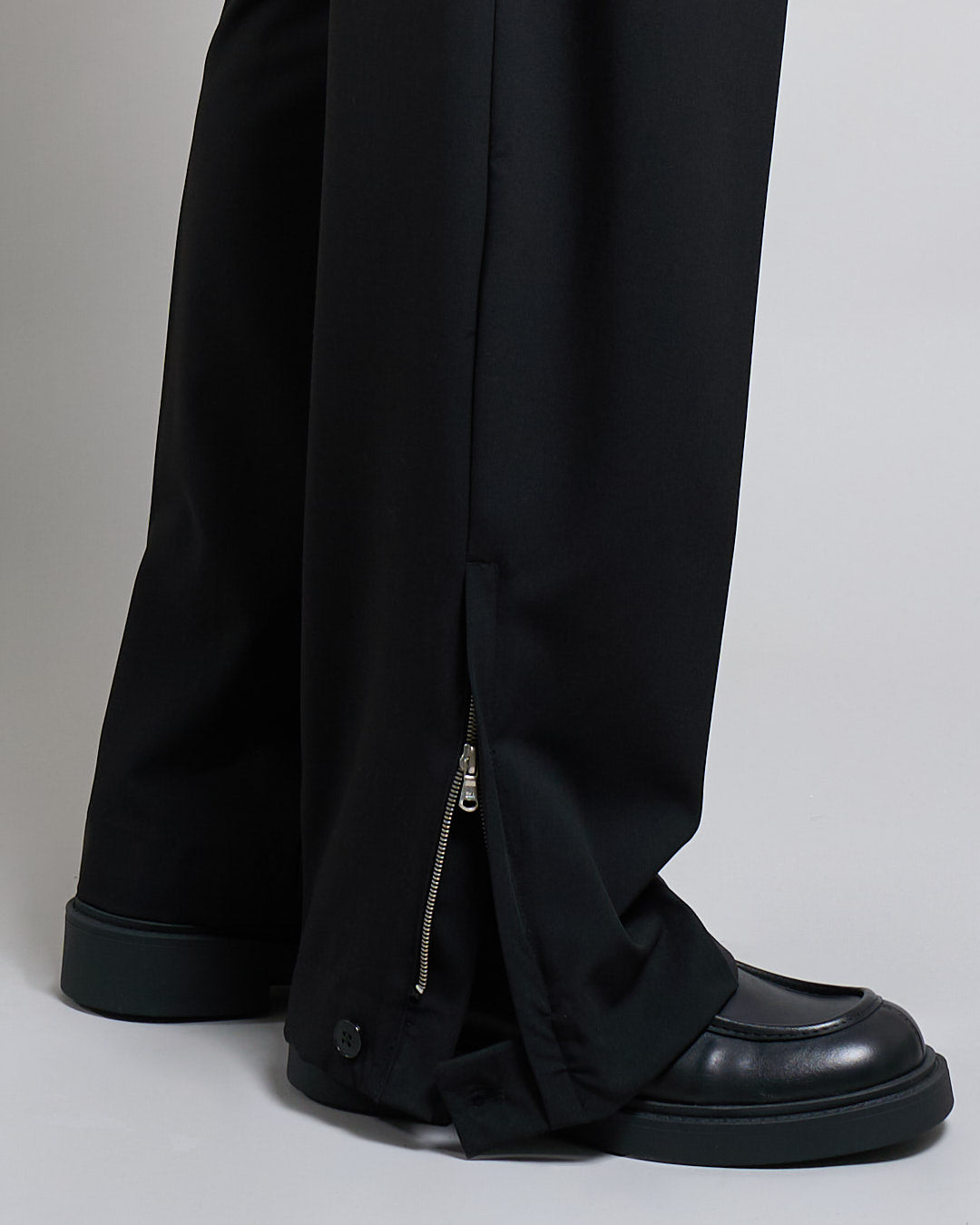 Pantalone Wide Leg con zip e bottone al fondo