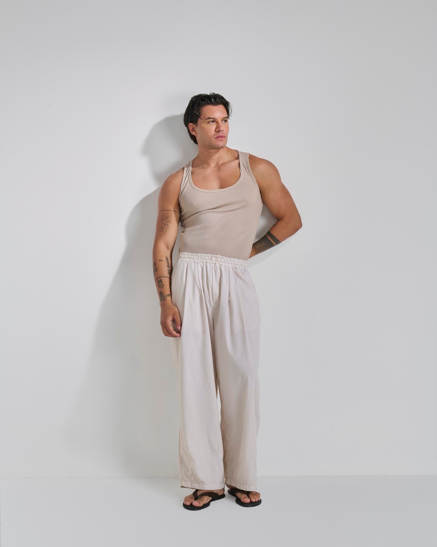 yi8RjIznNwxJZWkXserafino_2520piu_2520pantalone_2520con_2520pieghe_2520200.jpg